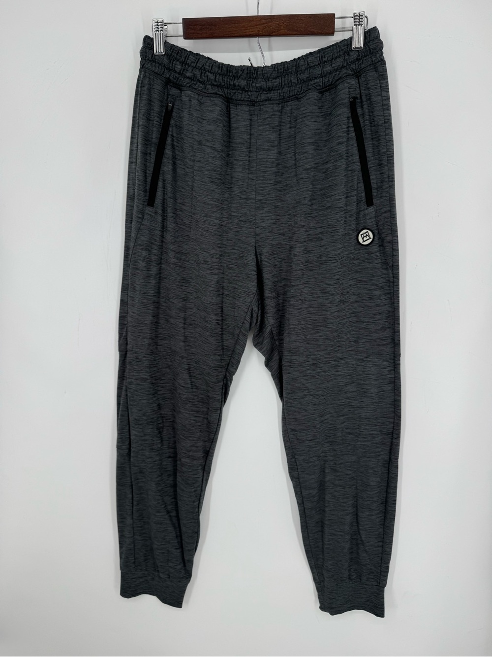Avalanche Gray Athletic Jogger Pants Performance Activewear Gorpcore Size Large